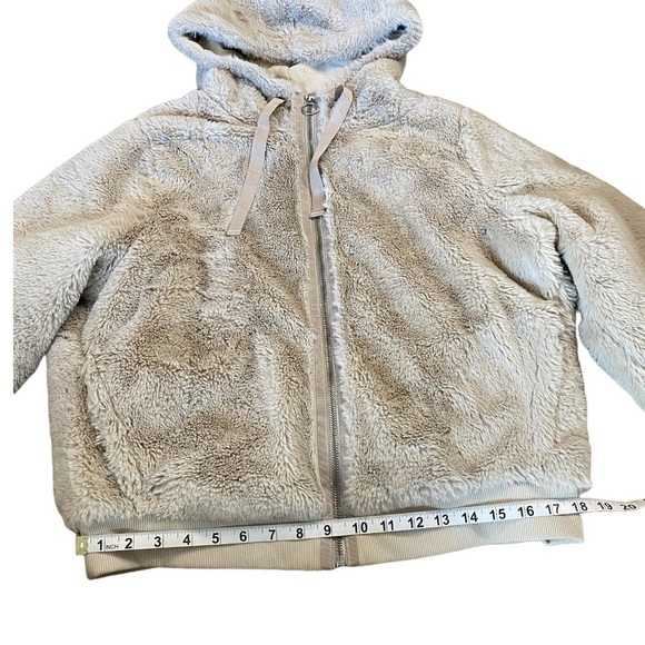 Athleta Ritual Faux Fur jacket large new - Picture 10 of 13